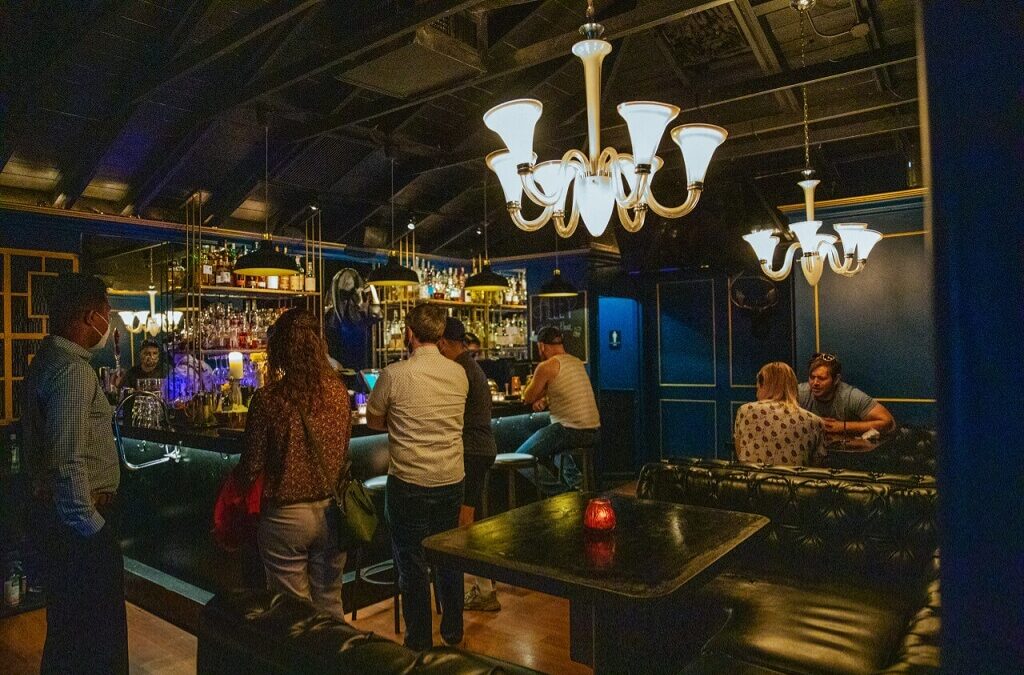 In-person Social – Mix, Mingle & Schmooze – 11/11/2021 6:00 PM – 7:30 PM